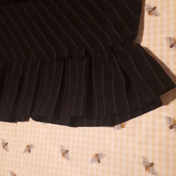 ā¼ļø Dress Barn Pinstripe Ruffle Skirt size 12 - Picture 3 of 6